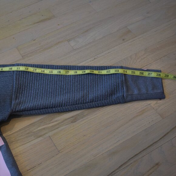 NIKE Just Do It Quilted oversized Crewneck Sweatshirt - Picture 8 of 9